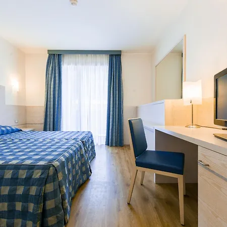 Hotel Caravel Bike 4*