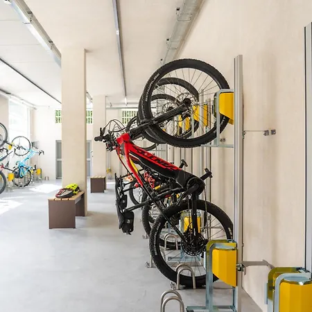 Hotel Caravel Bike 4*