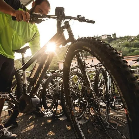 Otel Caravel Bike Torbole Sul Garda