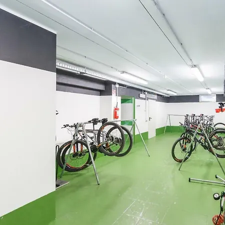 Caravel Bike Hotel